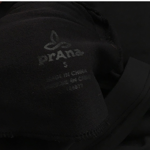 Like New Prana Black Athletic Workout Capris - Picture 5 of 5